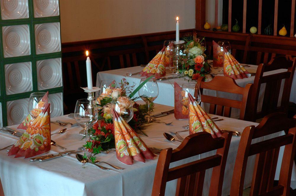 Hotel Zur Schonen Aussicht Feldkirchen-Westerham Eksteriør billede