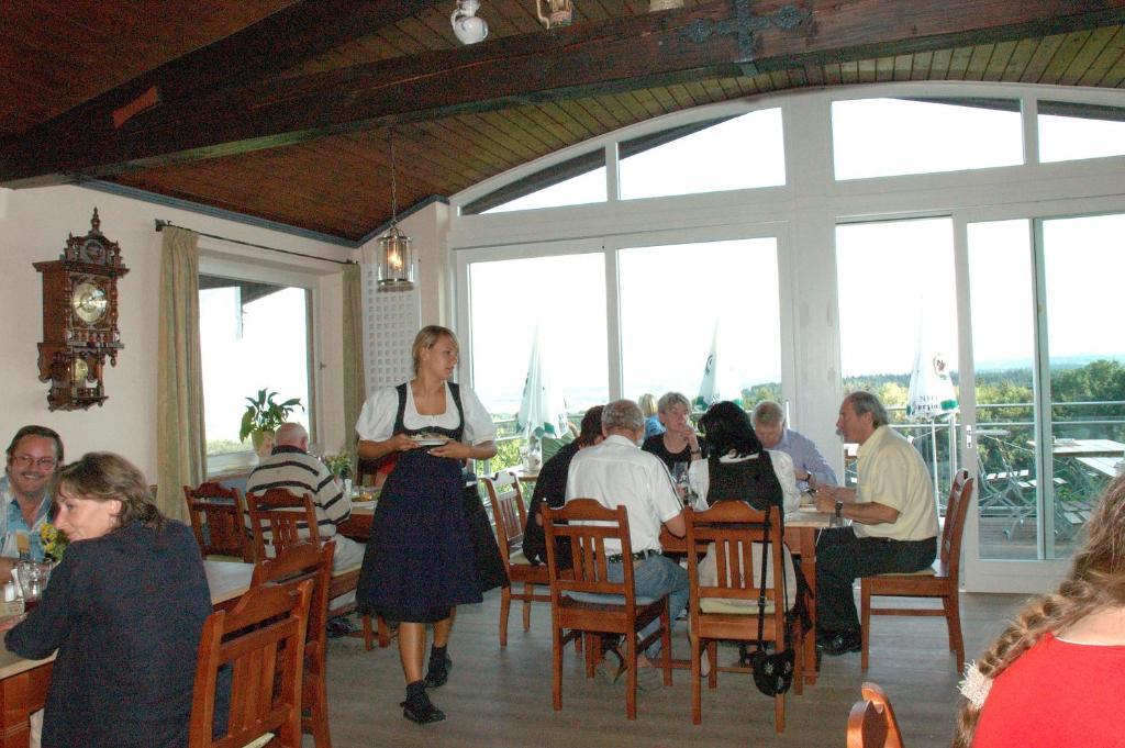 Hotel Zur Schonen Aussicht Feldkirchen-Westerham Eksteriør billede